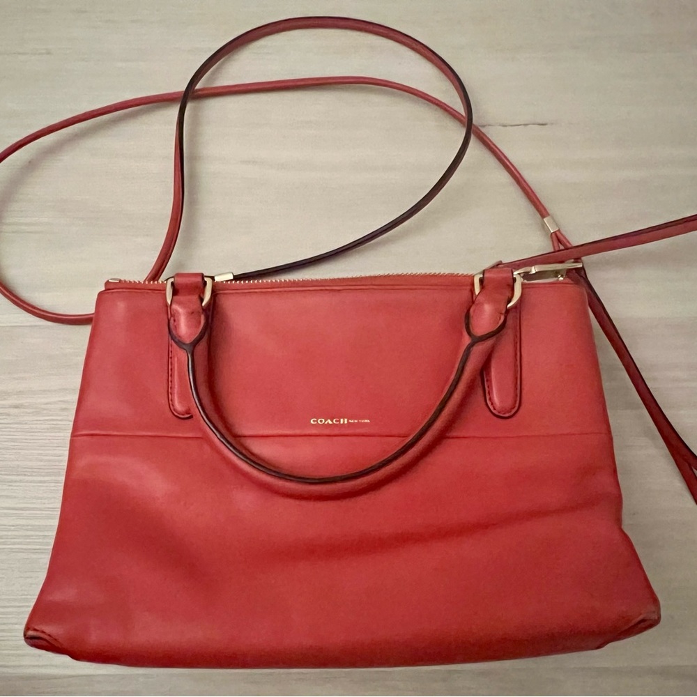Coach sling bag
